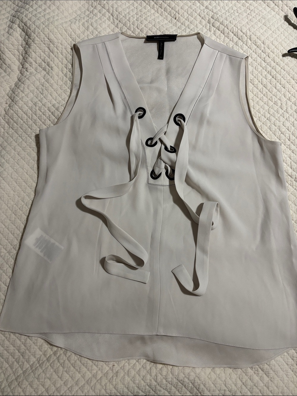 BCBGMaxAzria Cream Lace-Up V-Neck Sleeveless Camisole
